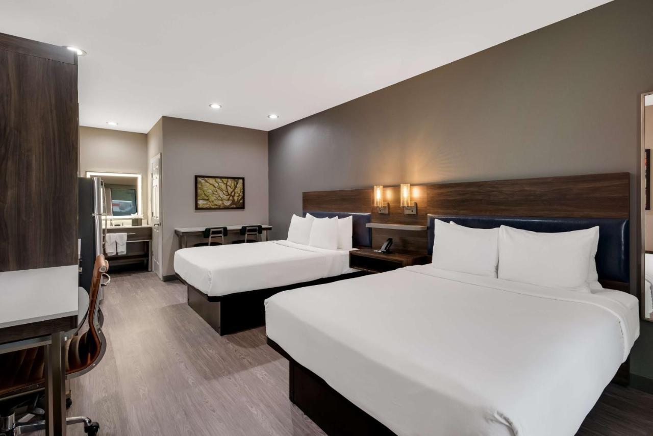 Best Western La Place Inn Экстерьер фото